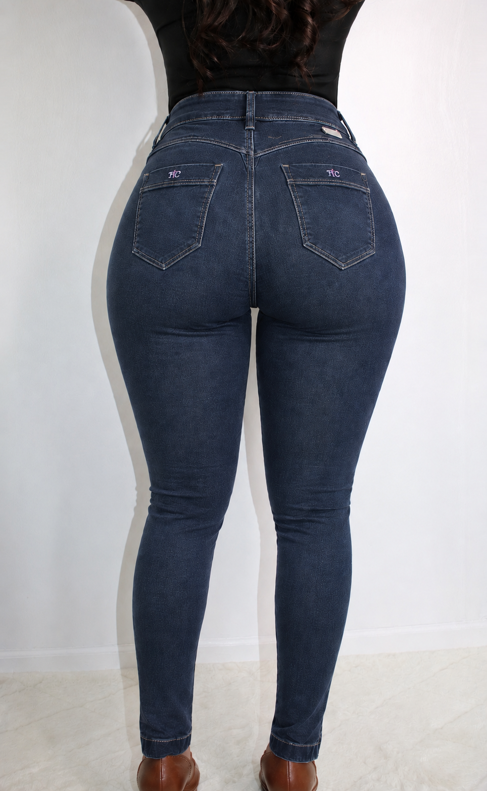 Ref Oni Colombian Jean with 360 Faja around the waist