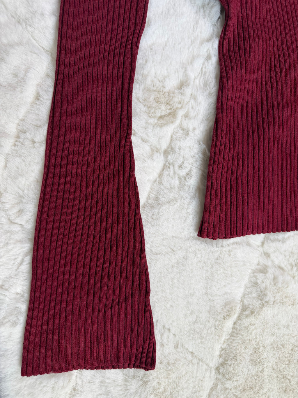 2064 Luna Ribbed Bow-Detail Blouse