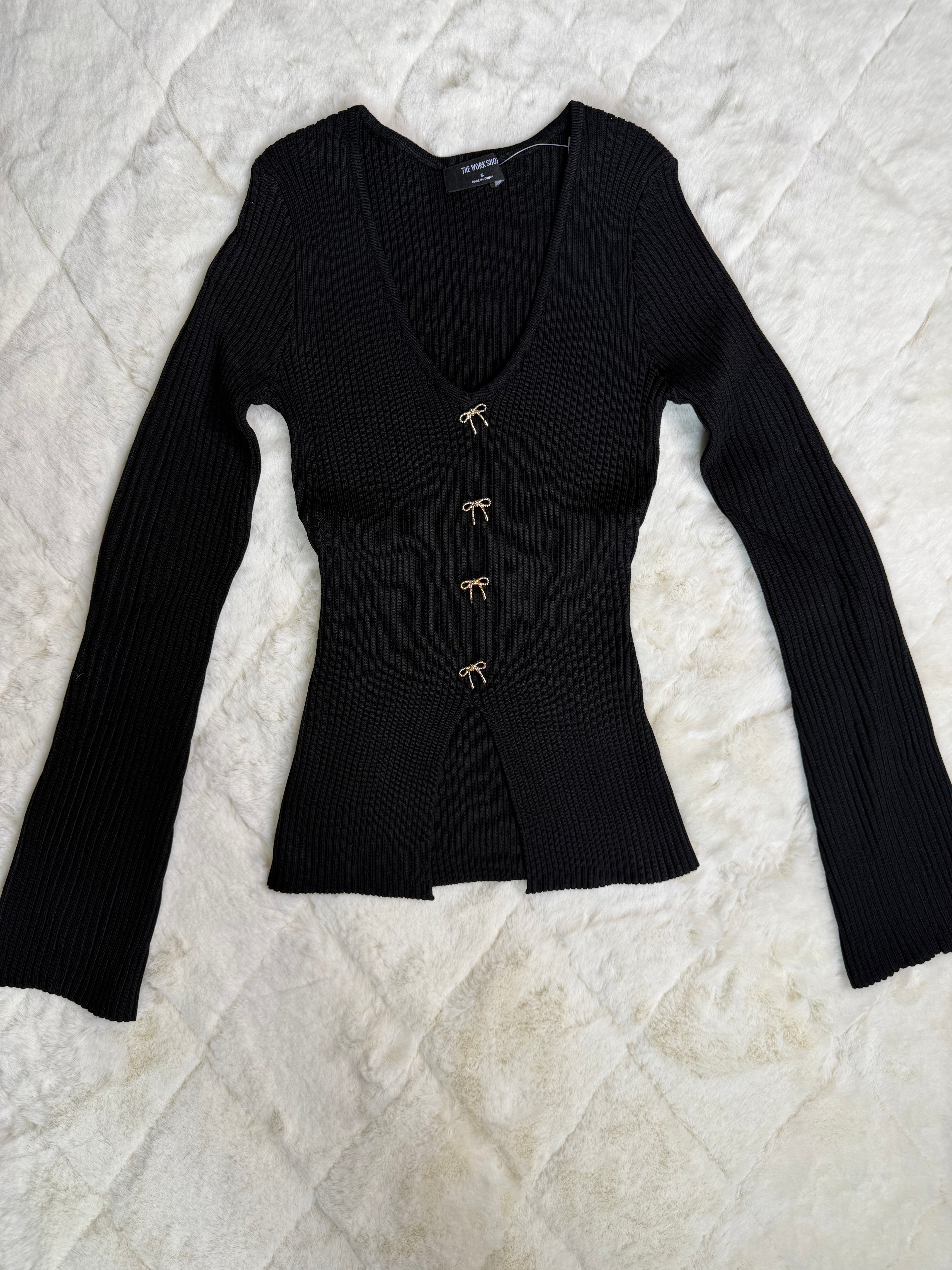 2064 Luna Ribbed Bow-Detail Blouse