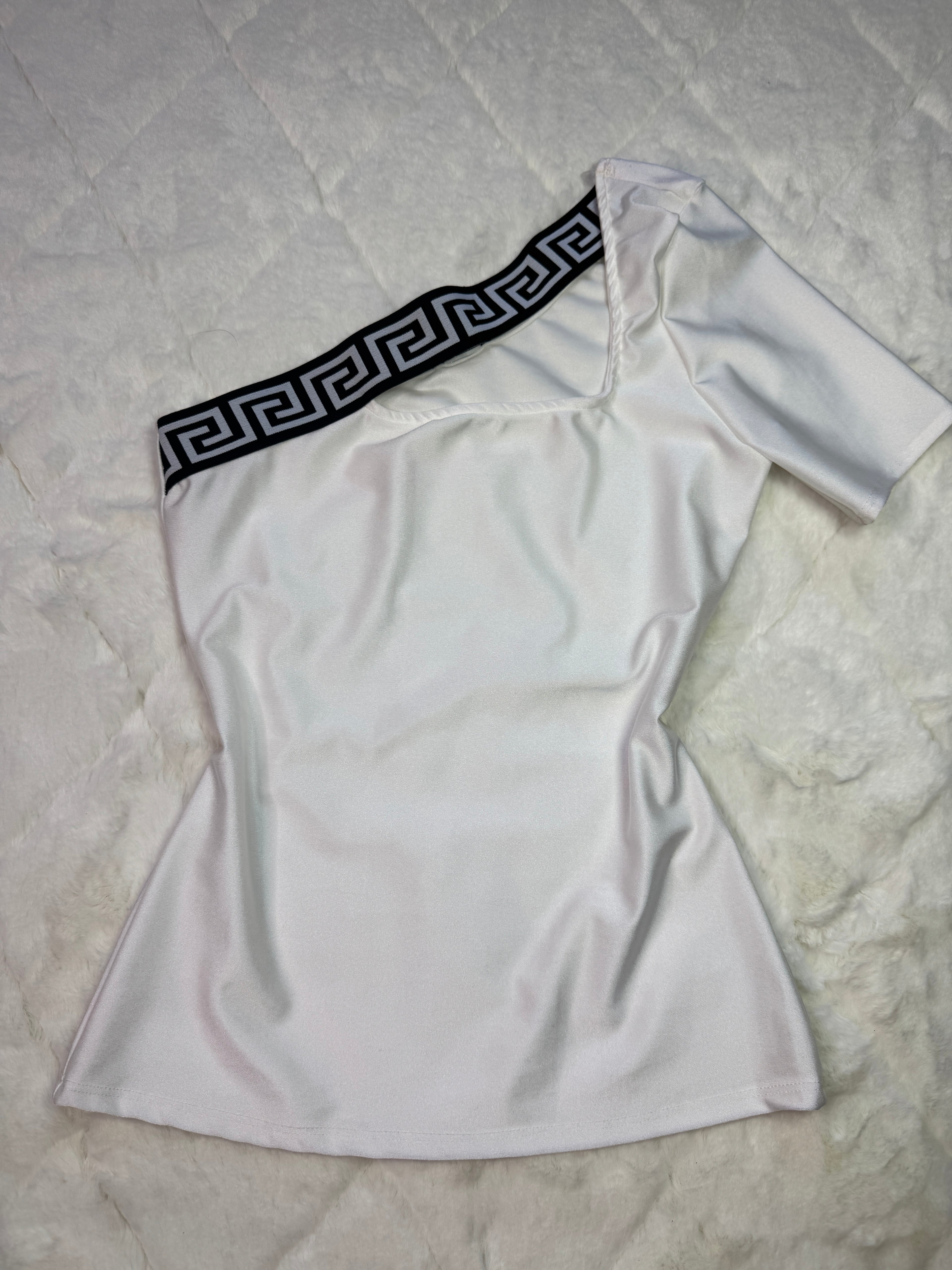 14043 Solo Style Blouse