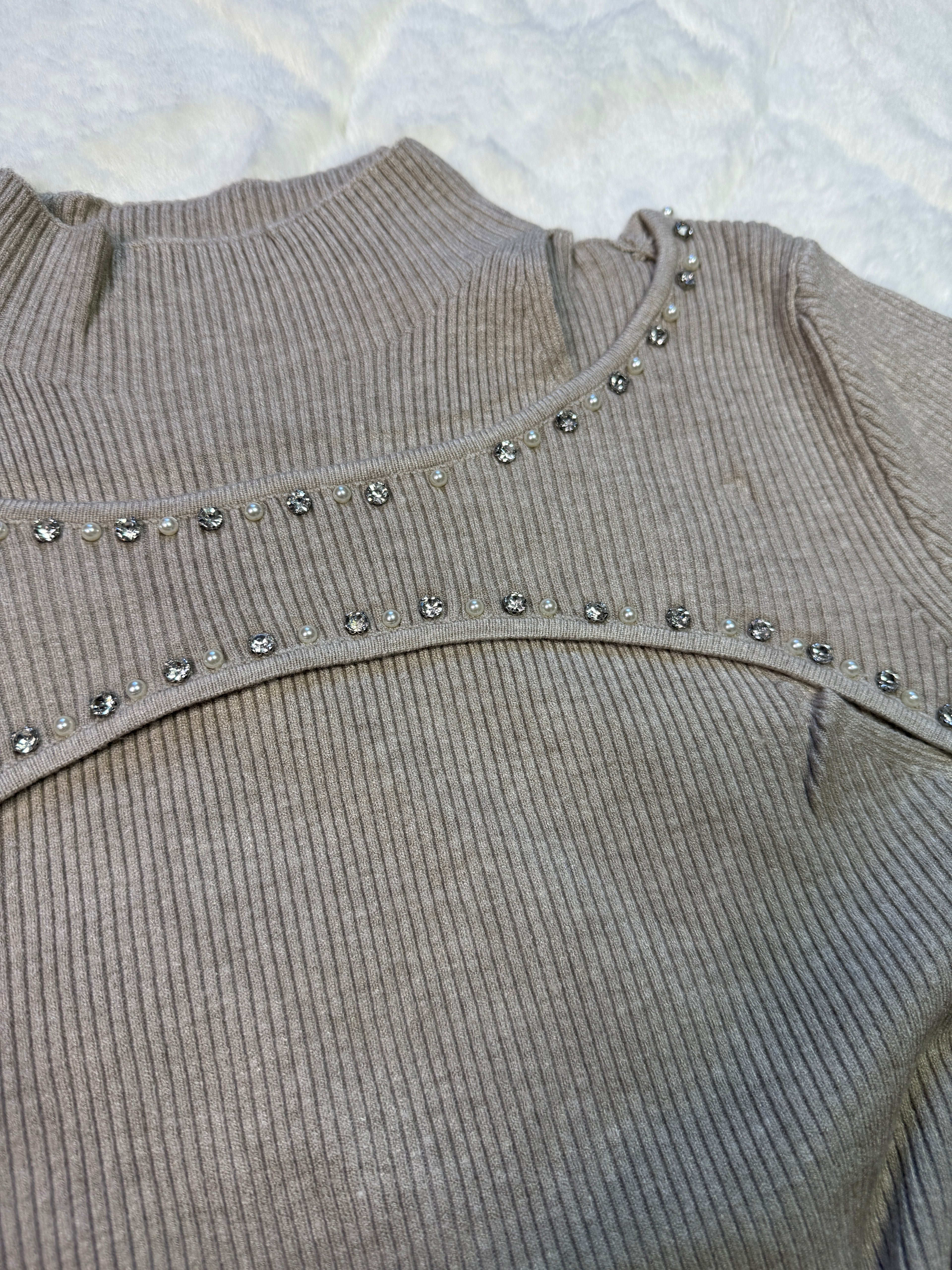 5633 Diamond Glow Sweater 💎