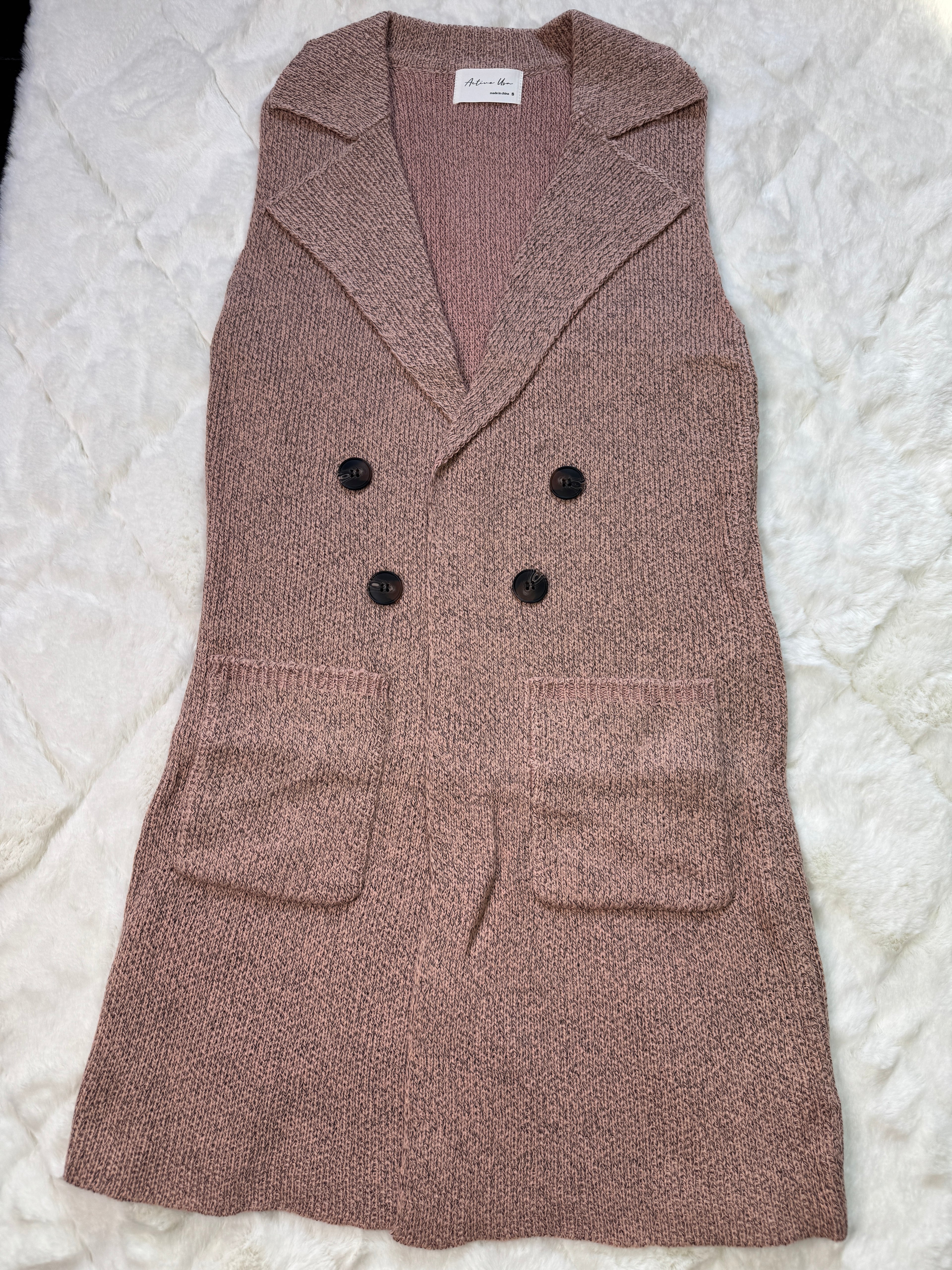 11045 SnuggleVest Cardigan ❄️